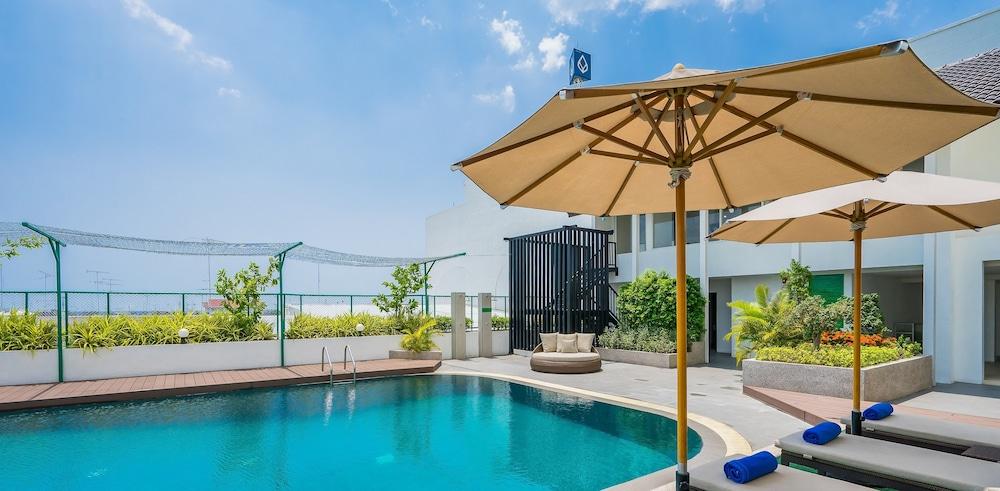 Rattanachol Hotel Chonburi Zewnętrze zdjęcie