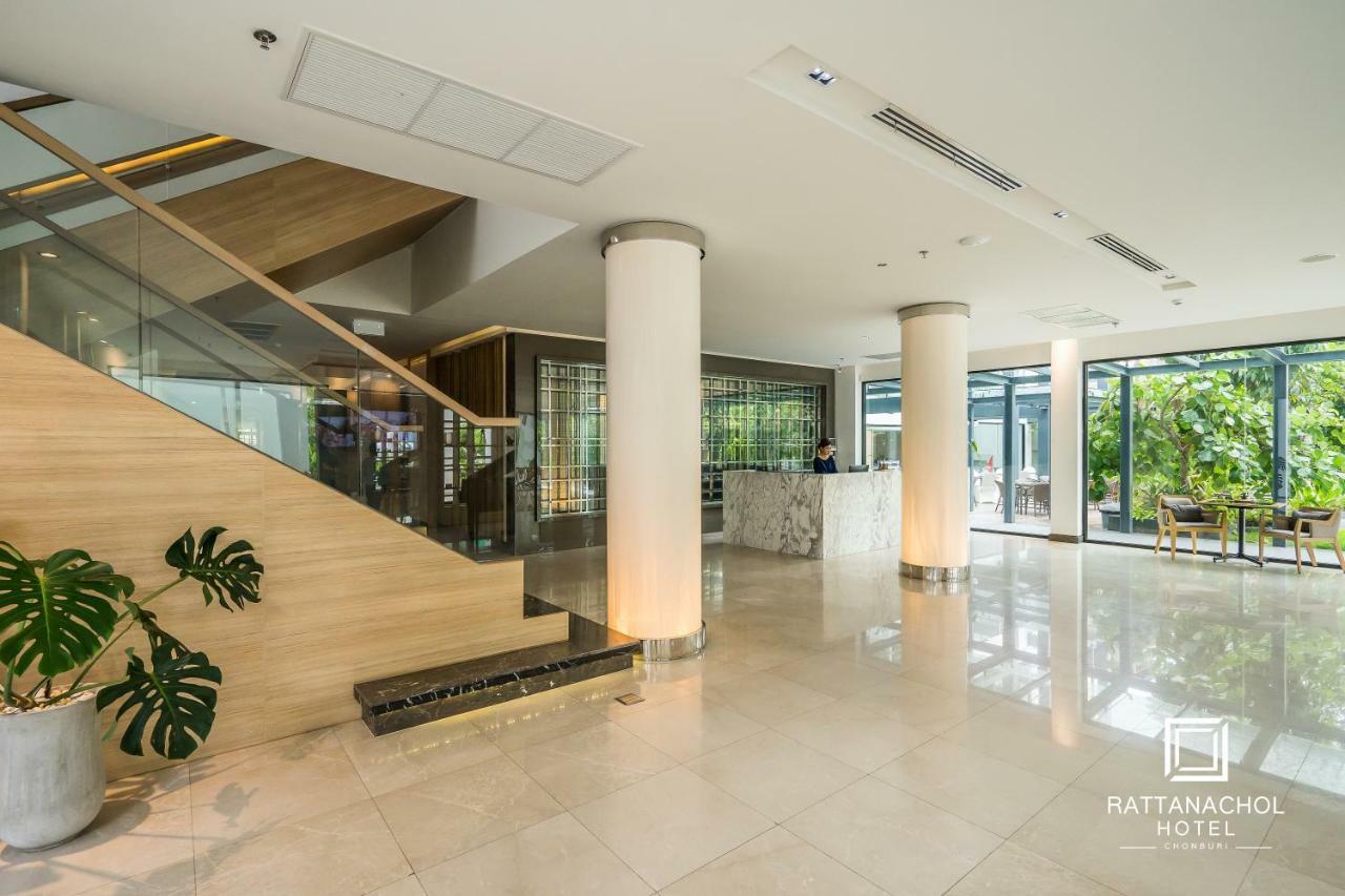 Rattanachol Hotel Chonburi Zewnętrze zdjęcie
