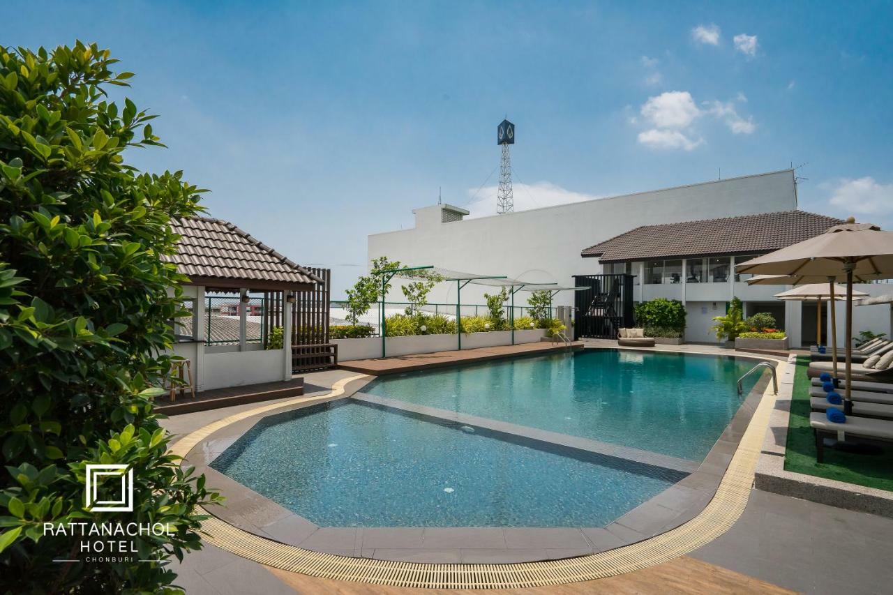 Rattanachol Hotel Chonburi Zewnętrze zdjęcie