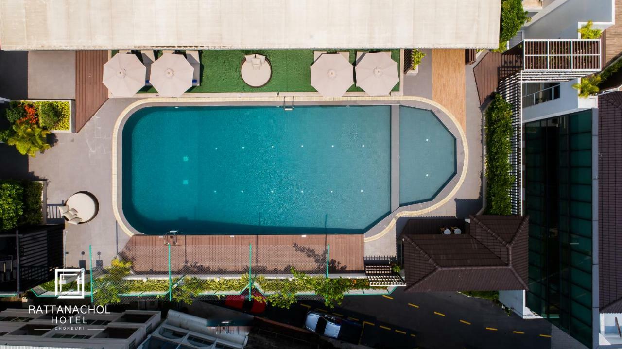 Rattanachol Hotel Chonburi Zewnętrze zdjęcie