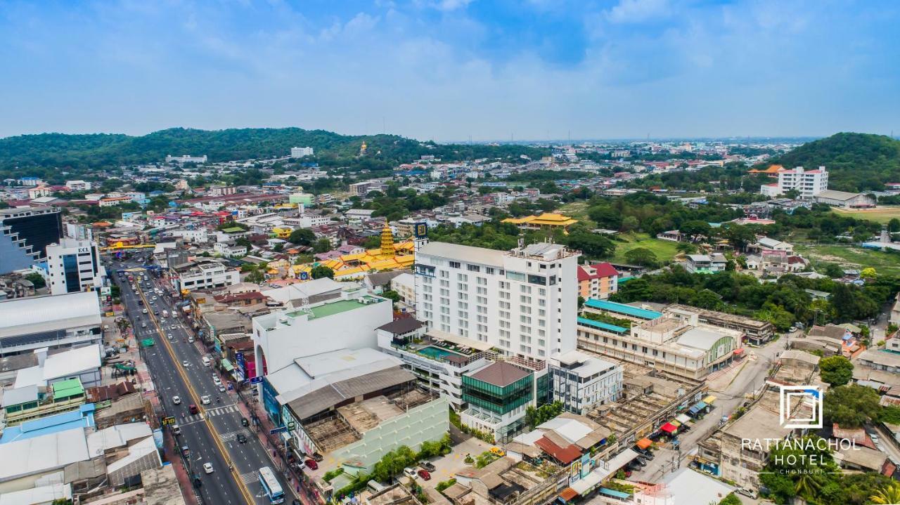 Rattanachol Hotel Chonburi Zewnętrze zdjęcie