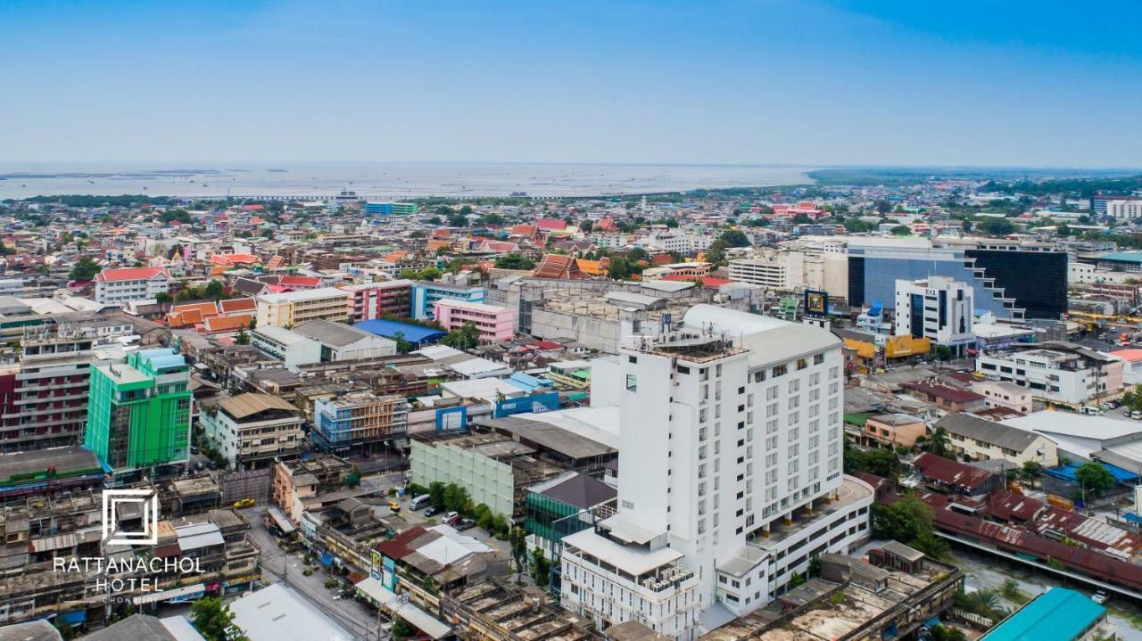 Rattanachol Hotel Chonburi Zewnętrze zdjęcie