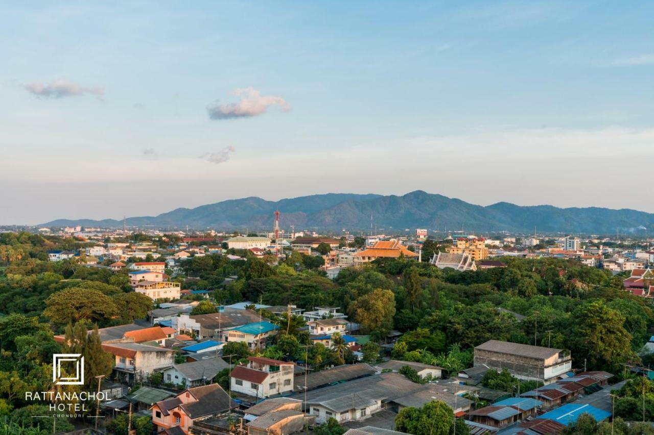 Rattanachol Hotel Chonburi Zewnętrze zdjęcie